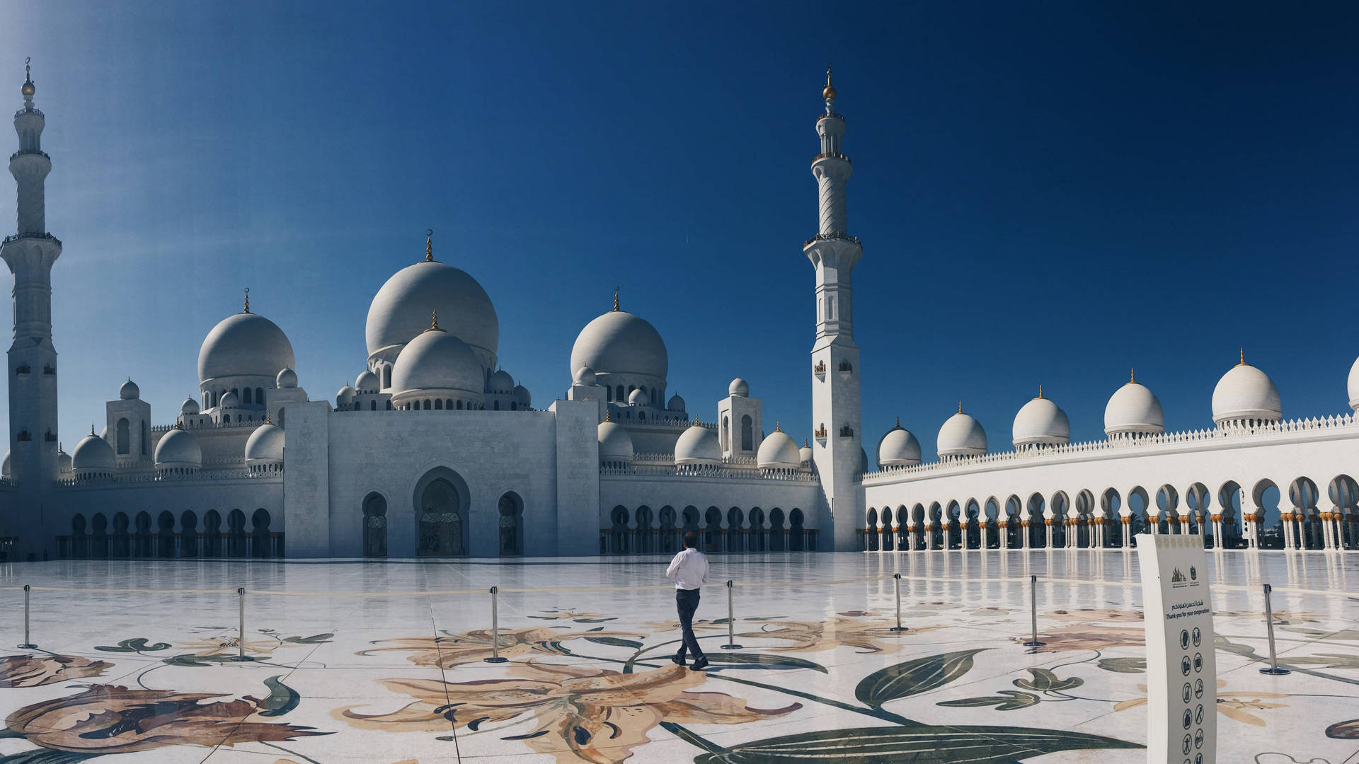 4k Architecture Magnificent Mosque Wallpaper