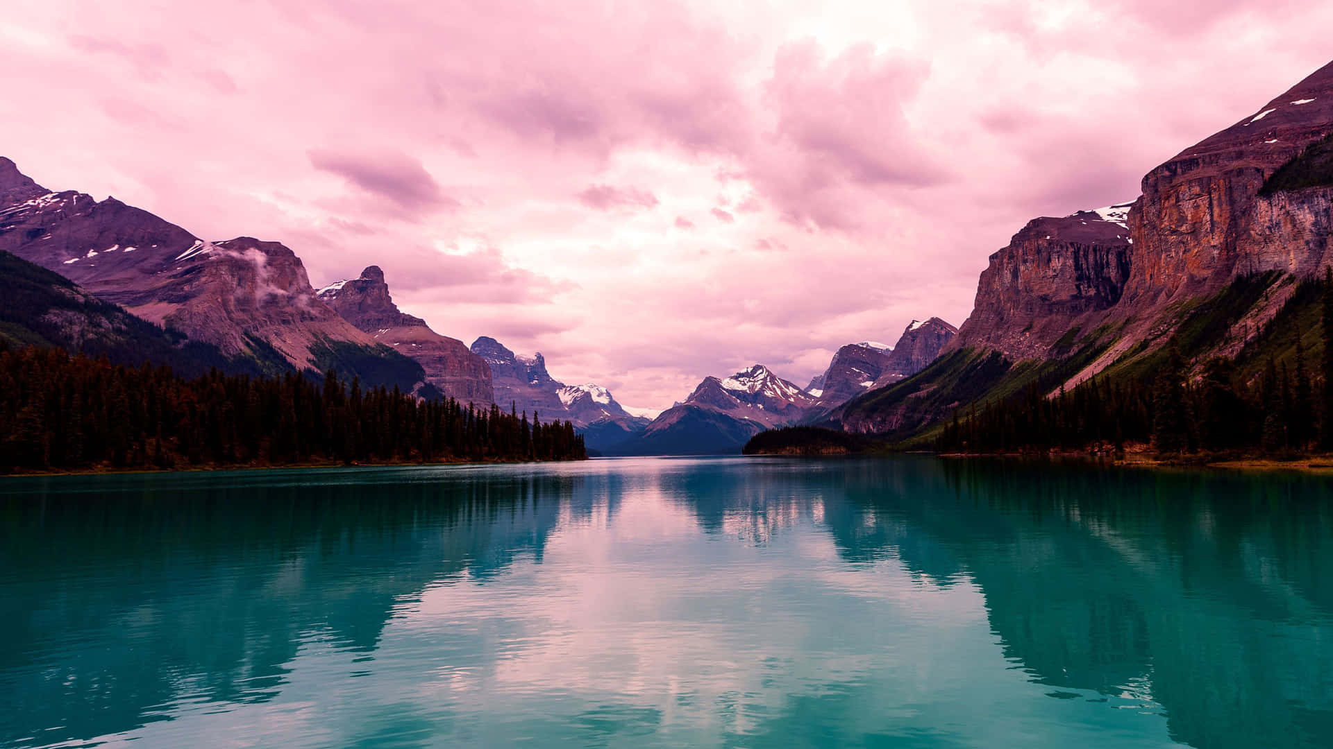 Crystal Lake And Pink Sky 4K Background