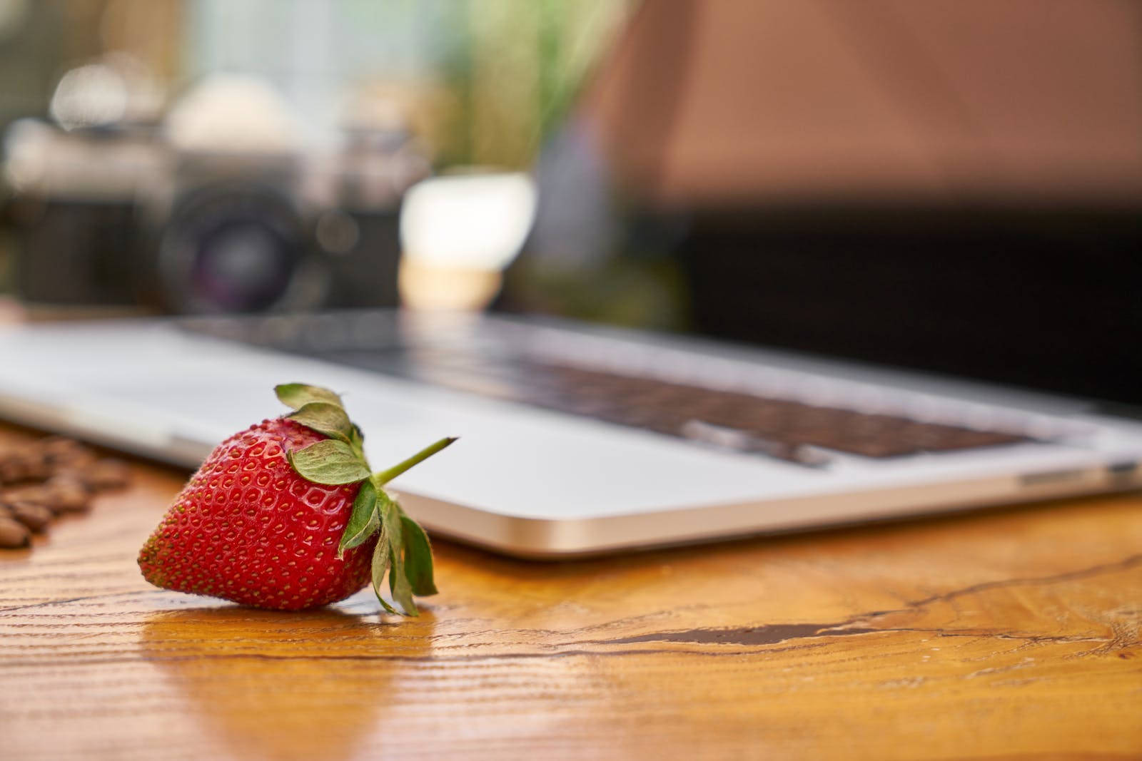 4k Computer Strawberry And Laptop Background