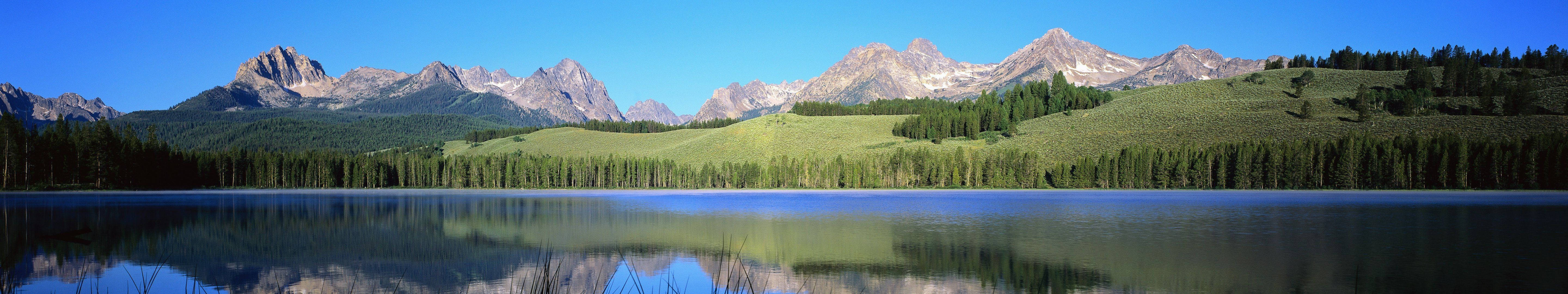 4K Dual Monitor Lake With View Of Mountains Wallpaper