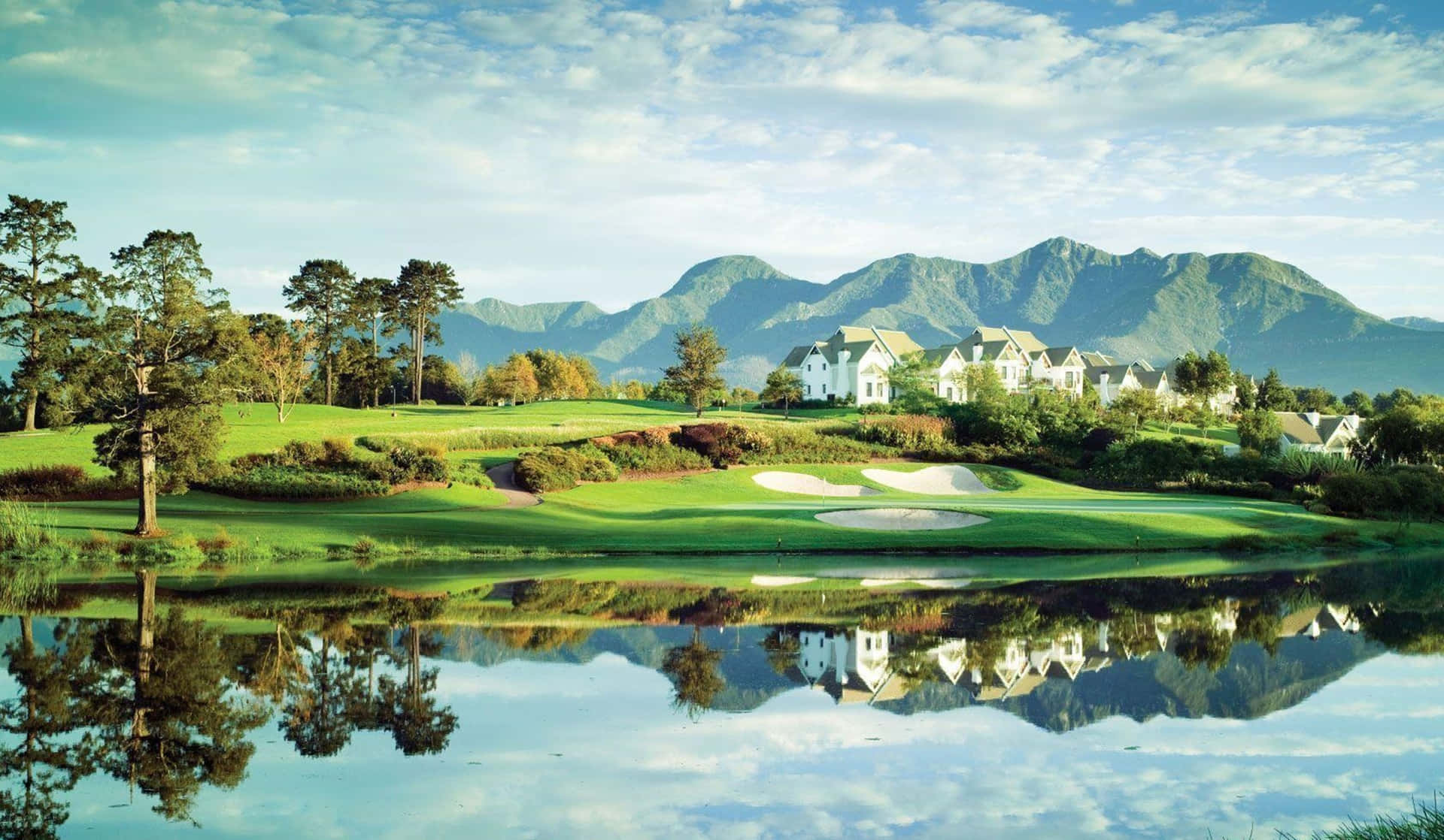 Stunning 4K Golf Course Background Image