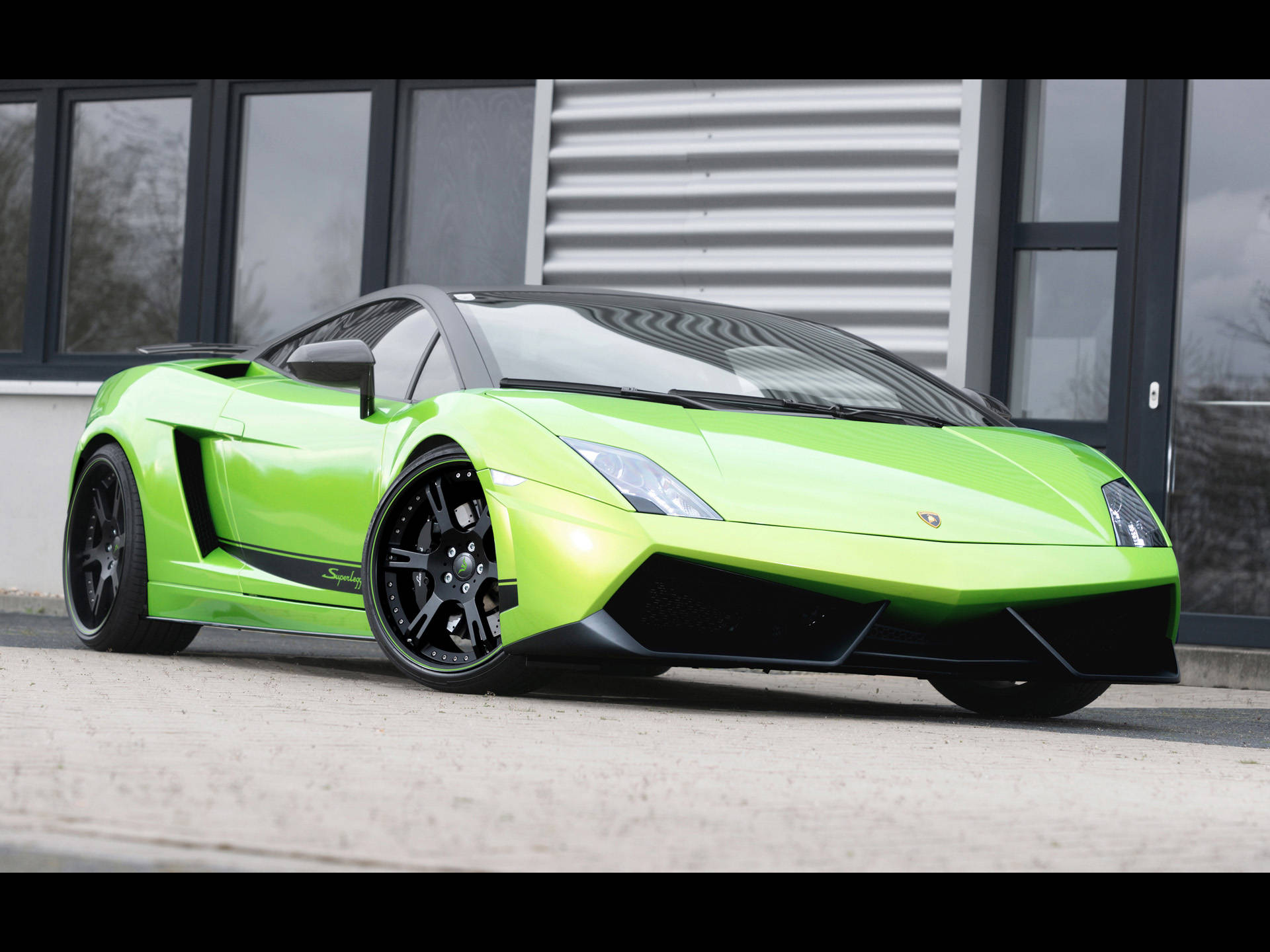 4k Lamborghini Gallardo Apple Green Betyder En Högupplöst Bakgrundsbild På En Grönt Färgad Lamborghini Gallardo. Wallpaper