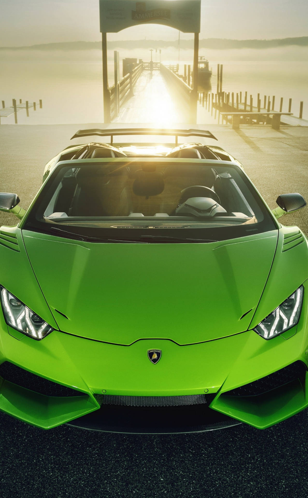 Dieperfekte Kombination: 4k Lamborghini Und Iphone! Wallpaper