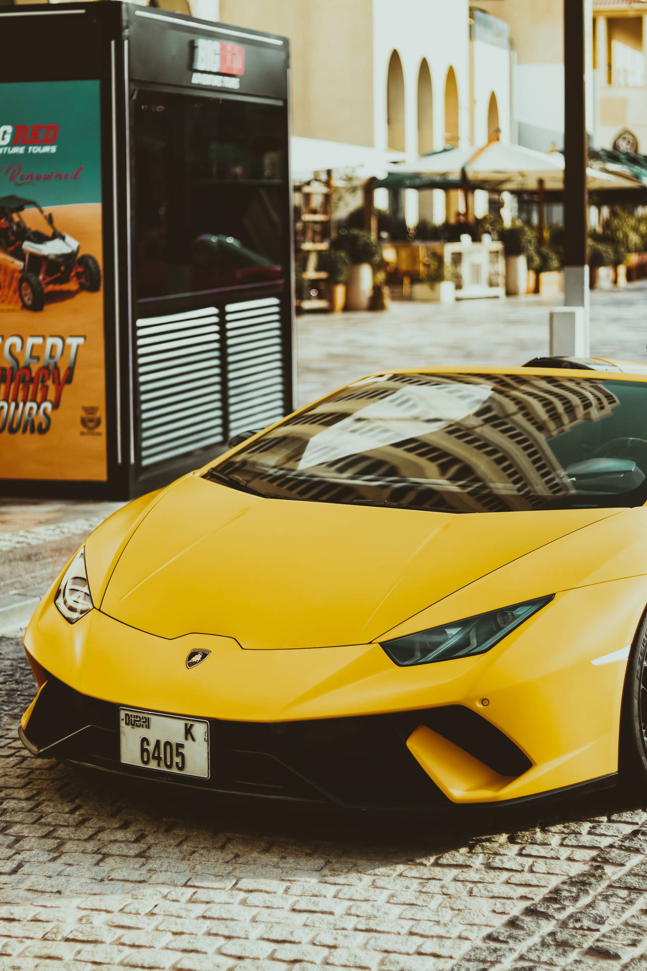 Se det 4K Lamborghini Yellow Aventador der kommer frem på dit skrivebordsbillede. Wallpaper
