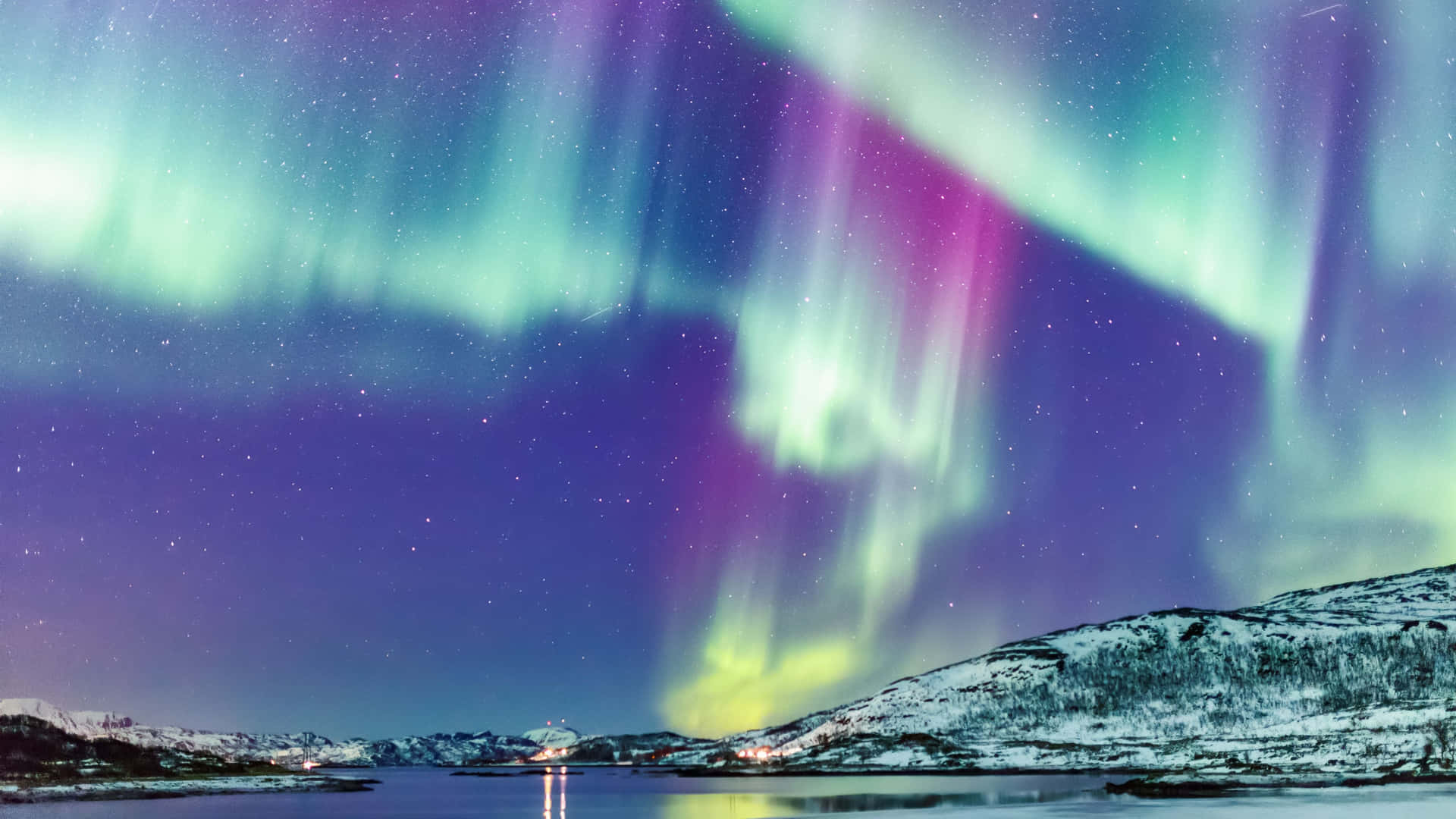 Norske Aurora Borealis Nordlys 4K skærmbaggrund Wallpaper