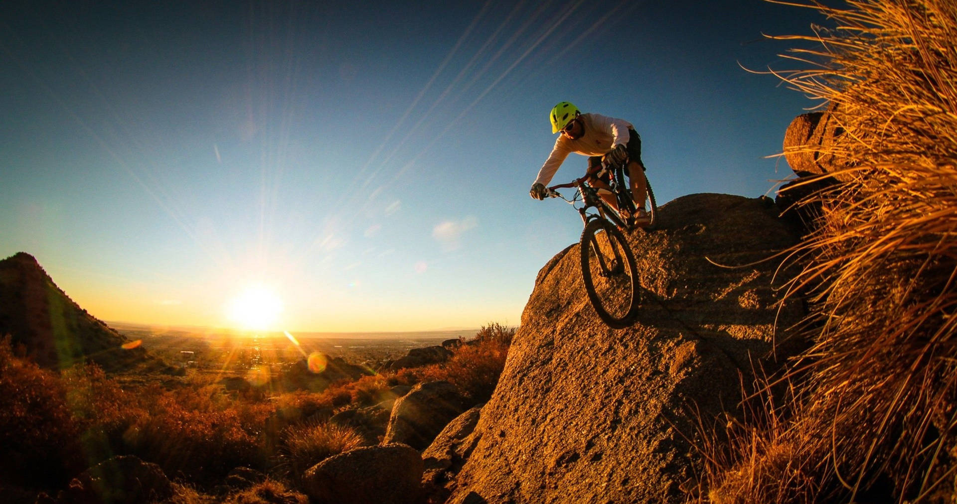 4k Mountain Bike In Sunset Wallpaper