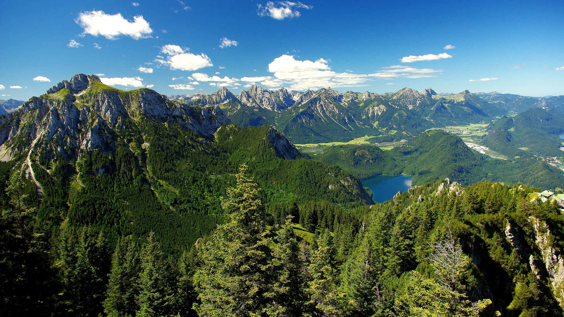 Frischeluft Und Atemberaubende Aussichten Auf Einen 4k-berg In Der Natur Wallpaper