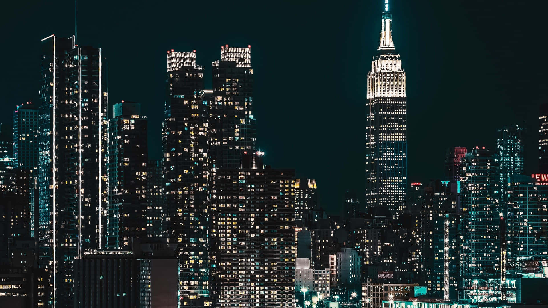 Skylinenocturna De La Ciudad De Nueva York En 4k Fondo de pantalla
