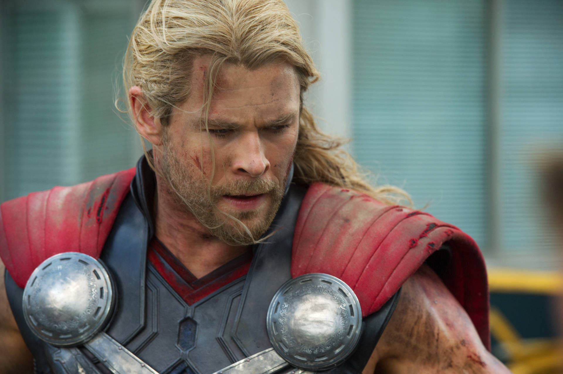 4k Thor In Marvel’s Avengers: Age Of Ultron Background