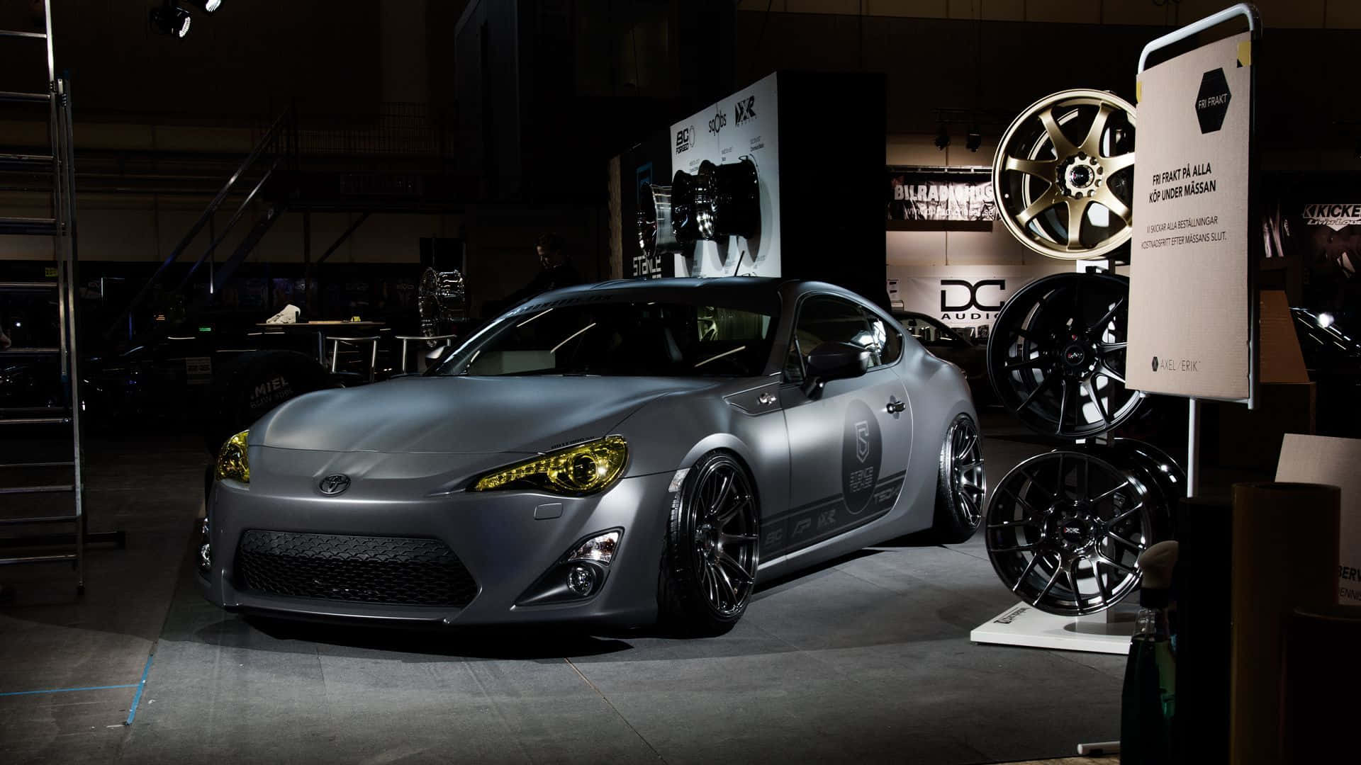 The iconic 4K Toyota 86 features classic and modern design elements. Wallpaper