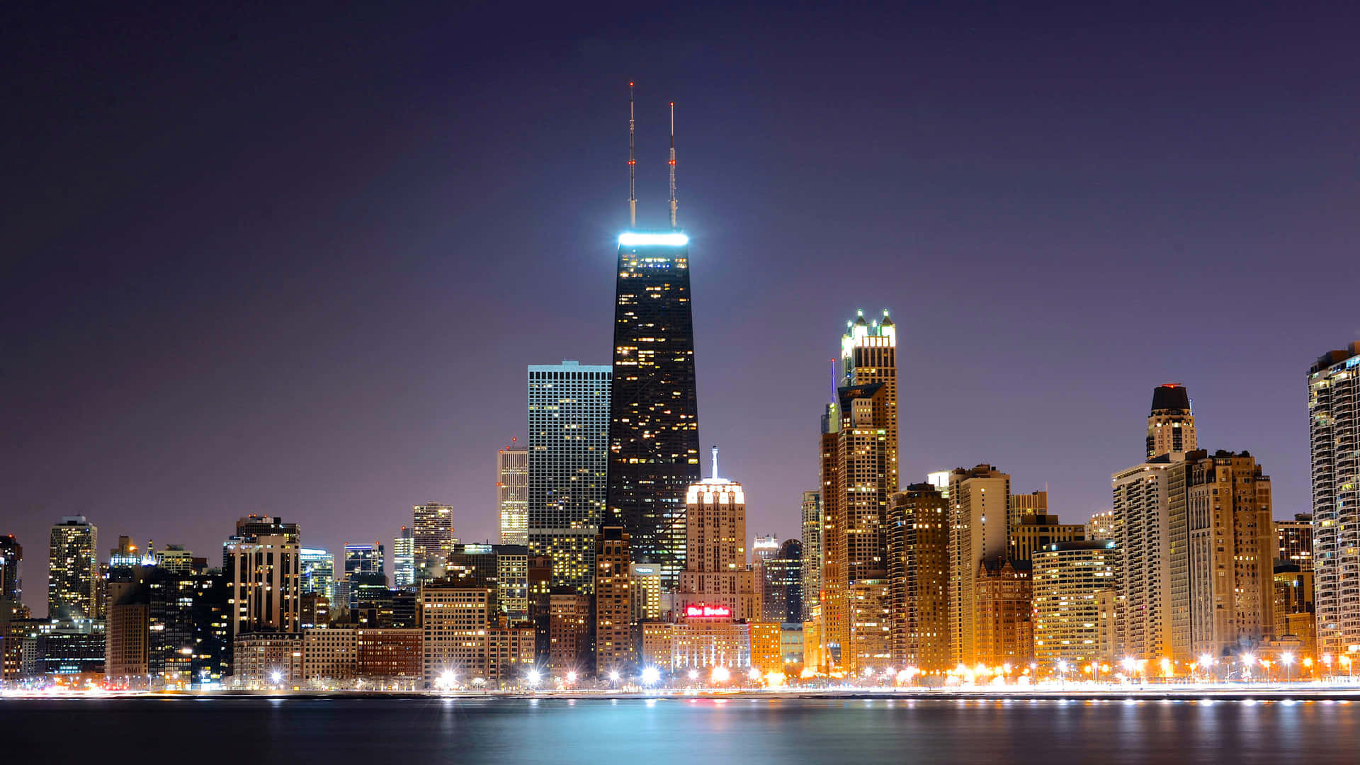 Genießeden Atemberaubenden Anblick Von Downtown Chicago Auf Diesem 4k Ultra Hd Wallpaper. Wallpaper