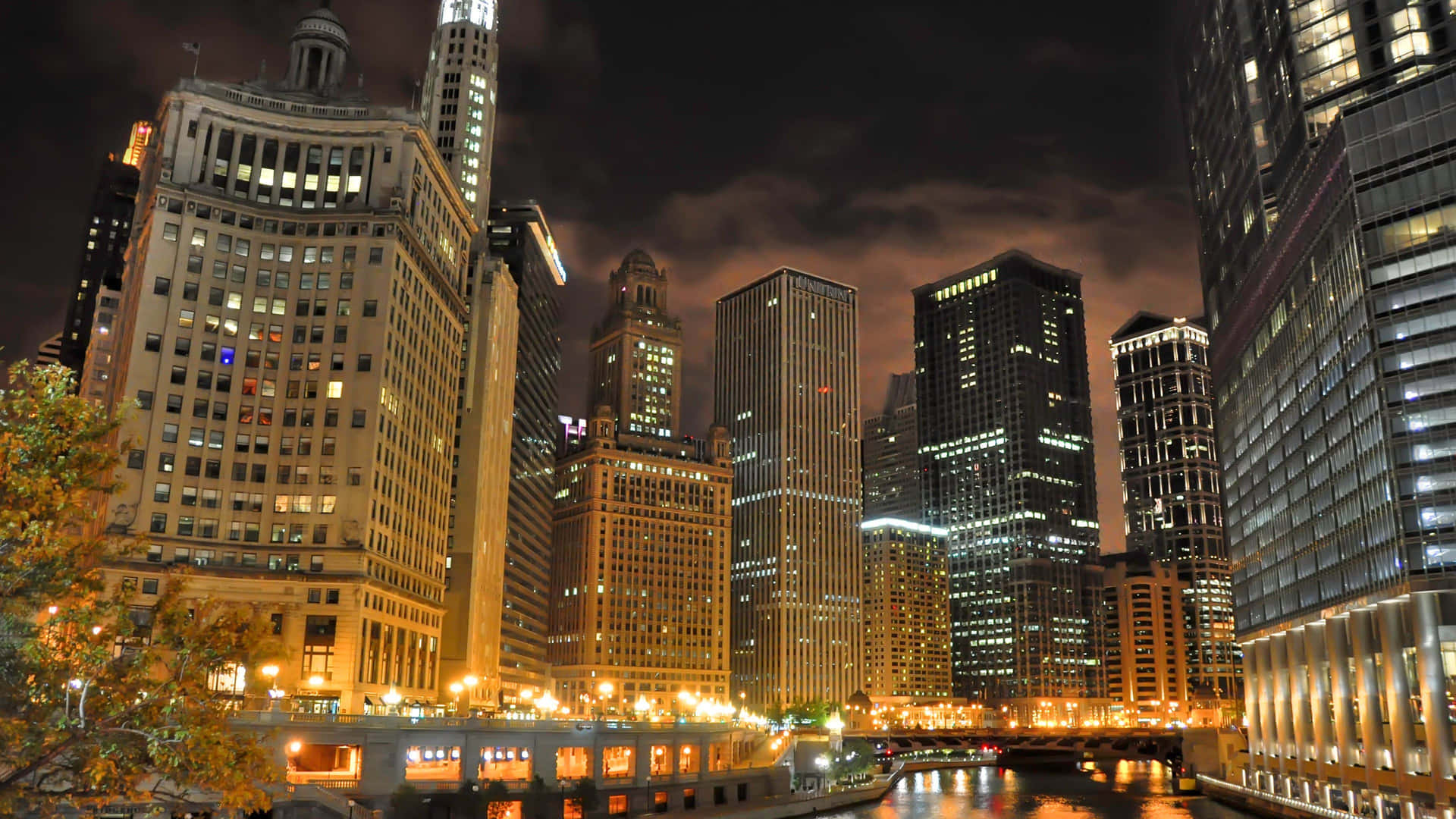 Explore the beautiful city of Chicago in 4K Ultra HD Wallpaper