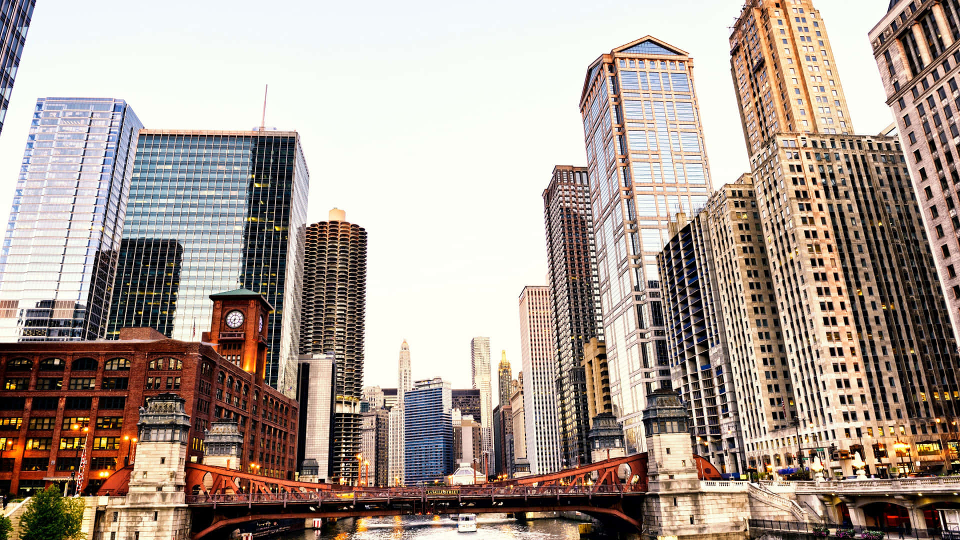 Genießensie Die Atemberaubende Schönheit Der Skyline Von Chicago In Unglaublichem 4k Ultra Hd. Wallpaper