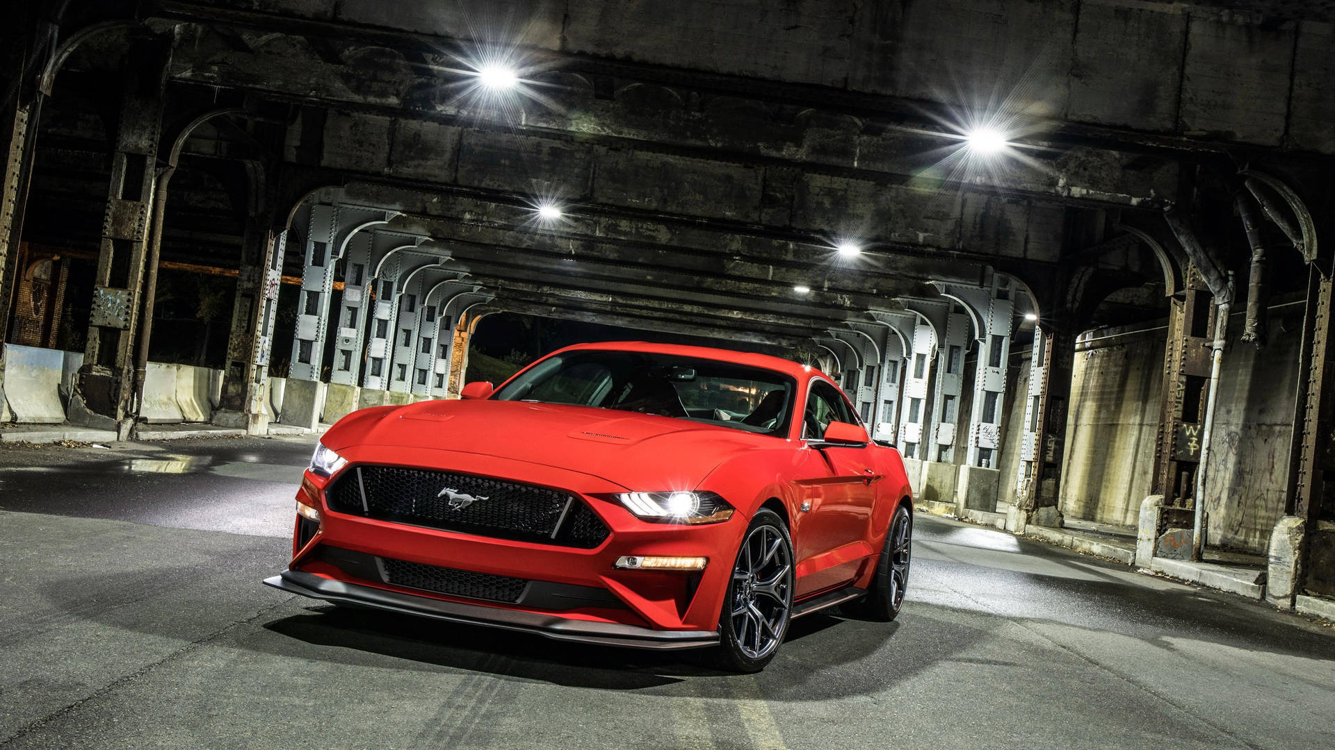 4K Ultra HD Mustang GT Red Wallpaper