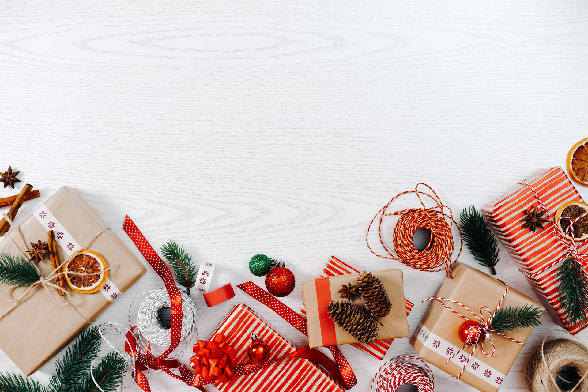 4k White Background With Christmas Presents Wallpaper