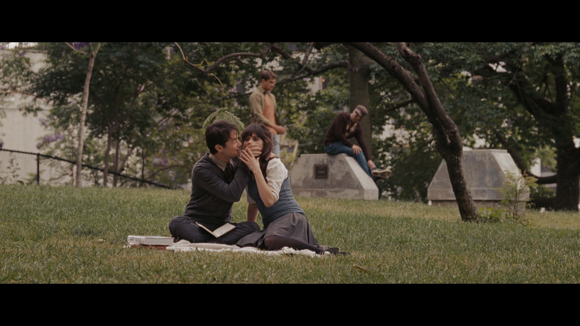 "500 Days Of Summer - Find out what happens when two complete opposites, who couldn't be more different, cross paths"