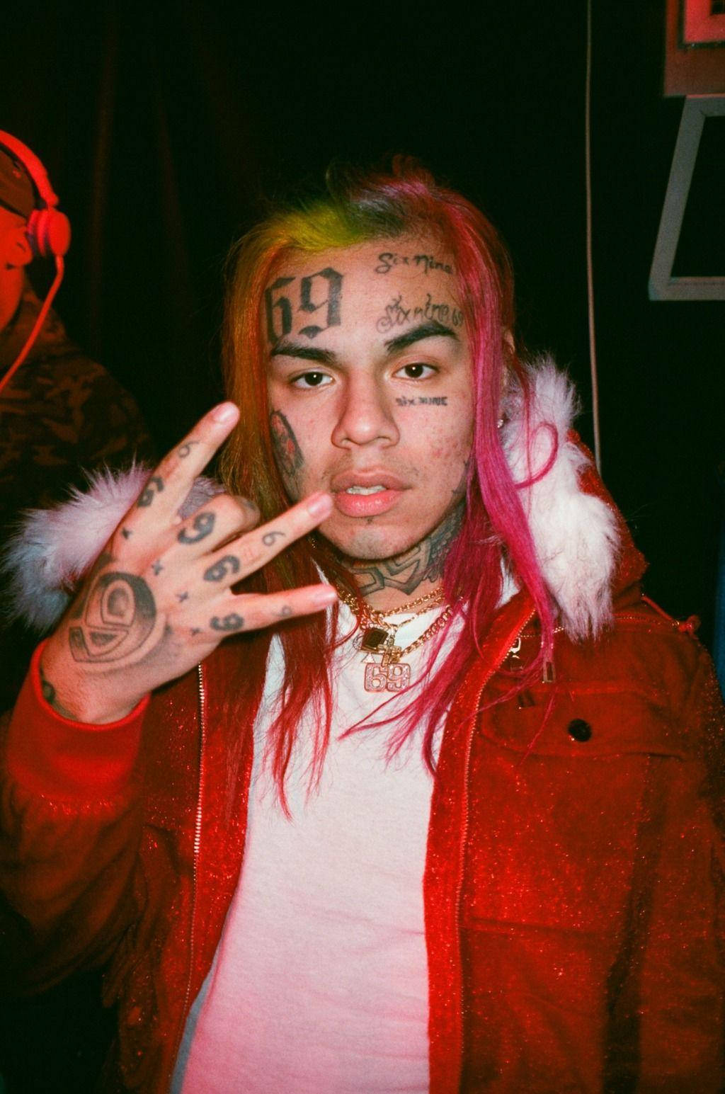 6ix9ine Red Outfit