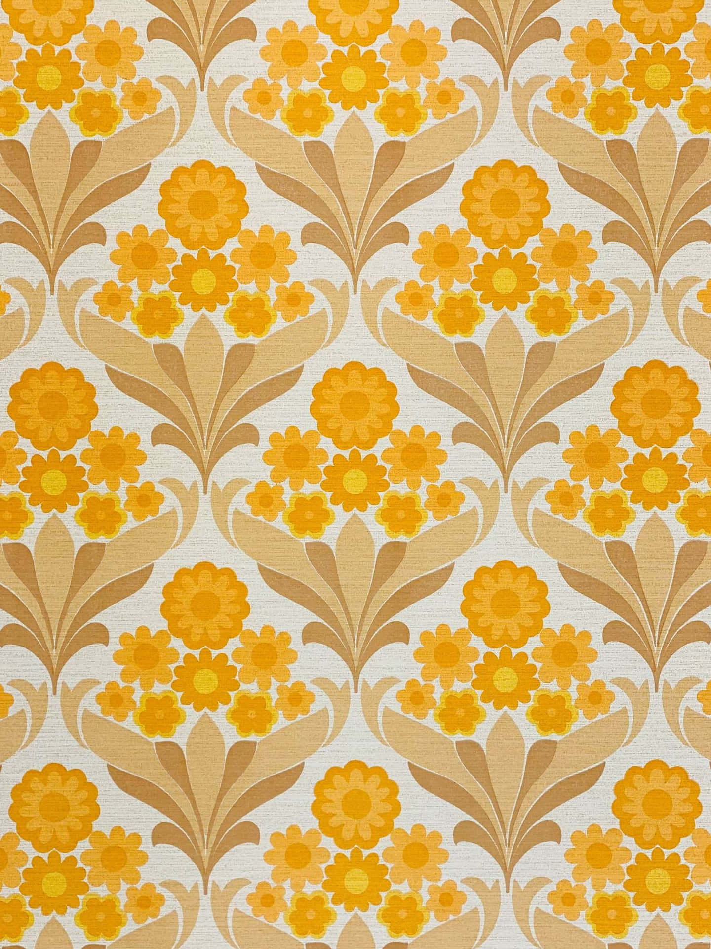 Hearts Abound in This Enchanting 70s Floral Design Wallpaper