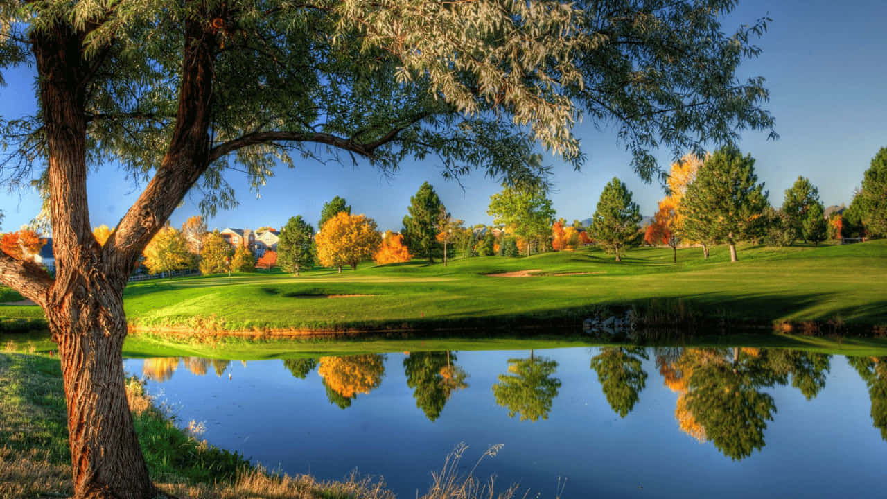 Crystal Clear Pond 720p Golf Course Background