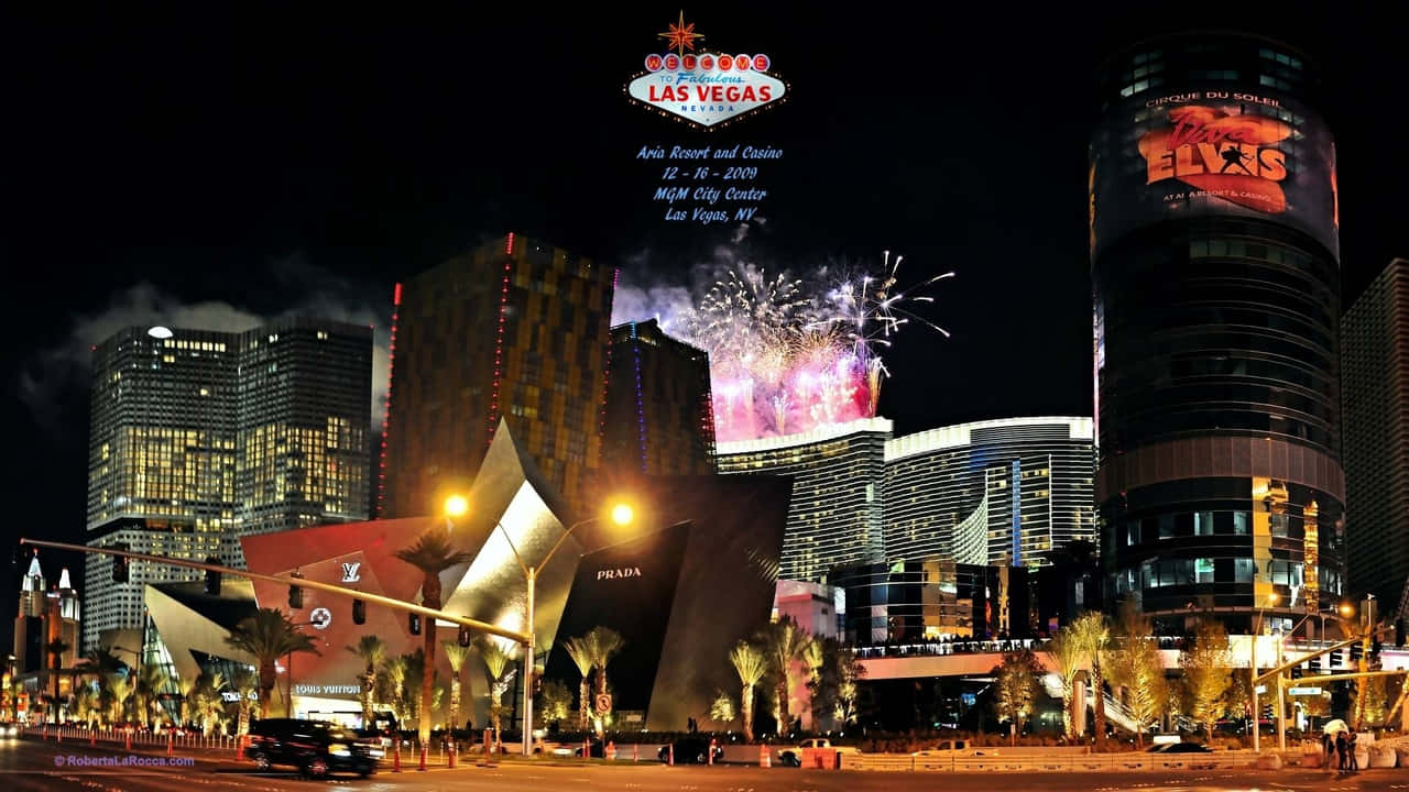 Deslumbrantestrip De Las Vegas Al Atardecer.