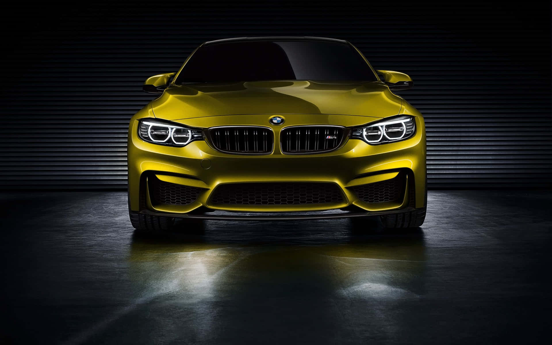 720p M Series Background Yellow BMW M4 Dark Garage