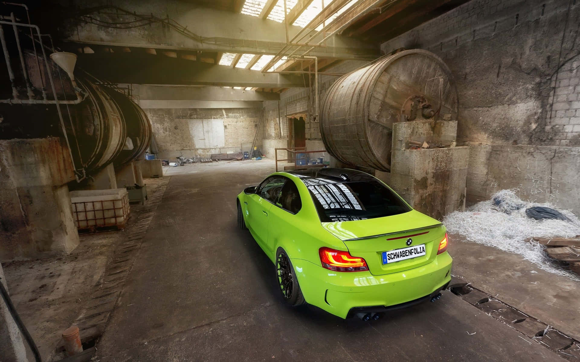 720p M Series Background Green BMW M Coupe