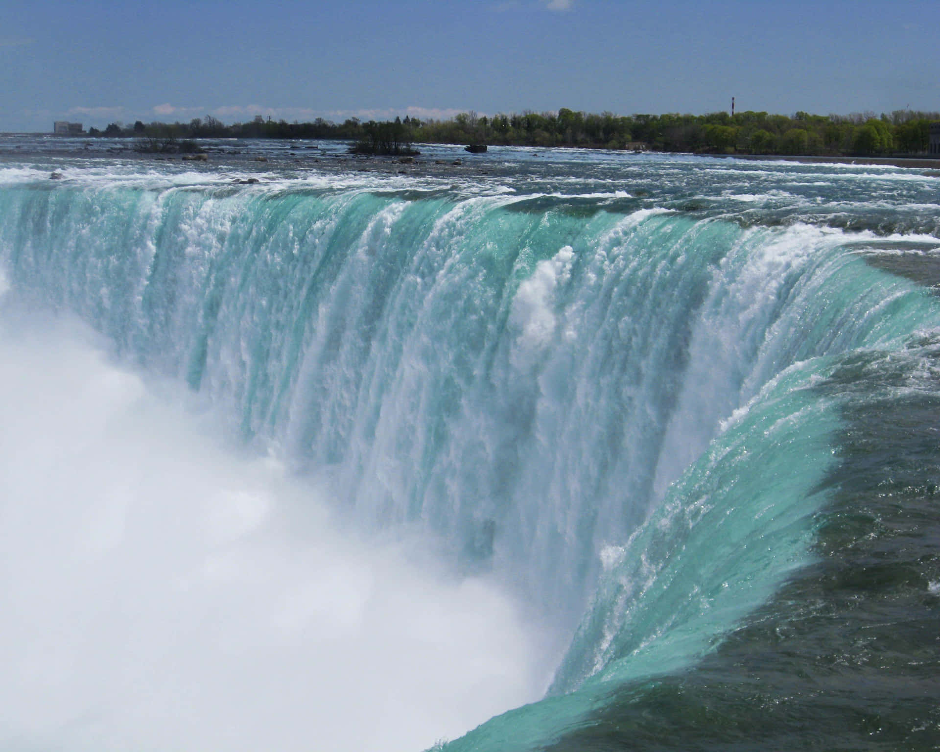 A majestic view of Niagara Falls.
