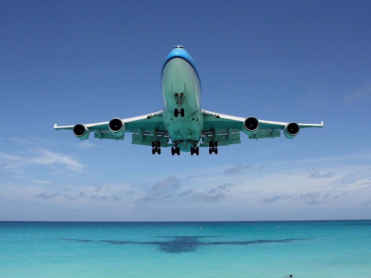 Diewelt Aus Einem 747 Flugzeug Erkunden Wallpaper