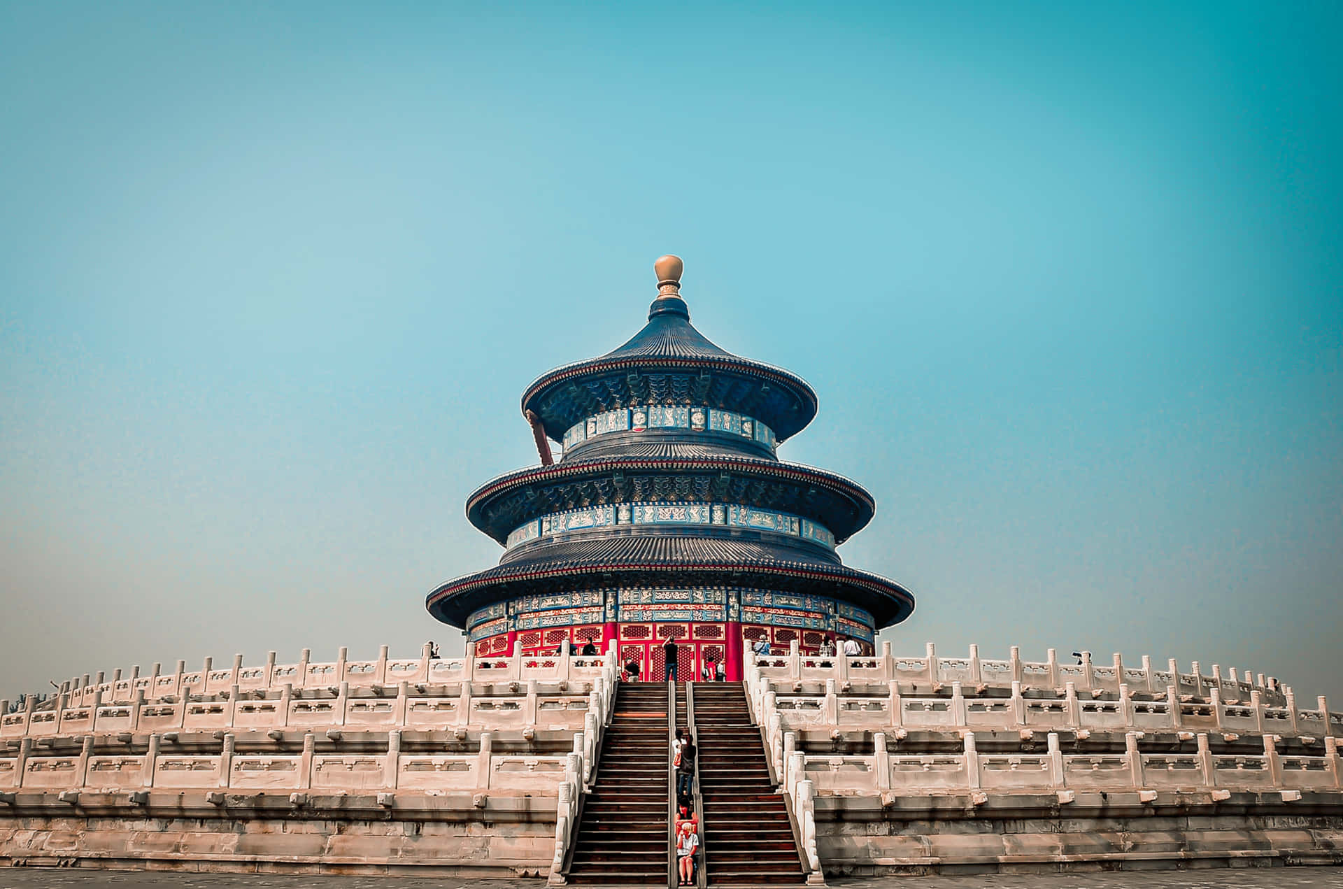 A Convex Photo Of The Temple Of Heaven's Prayer Hall Wallpaper