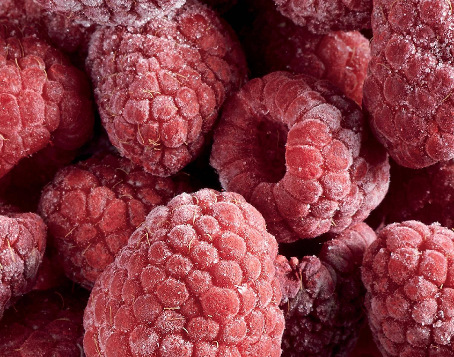 A Frozen Red Raspberries Wallpaper