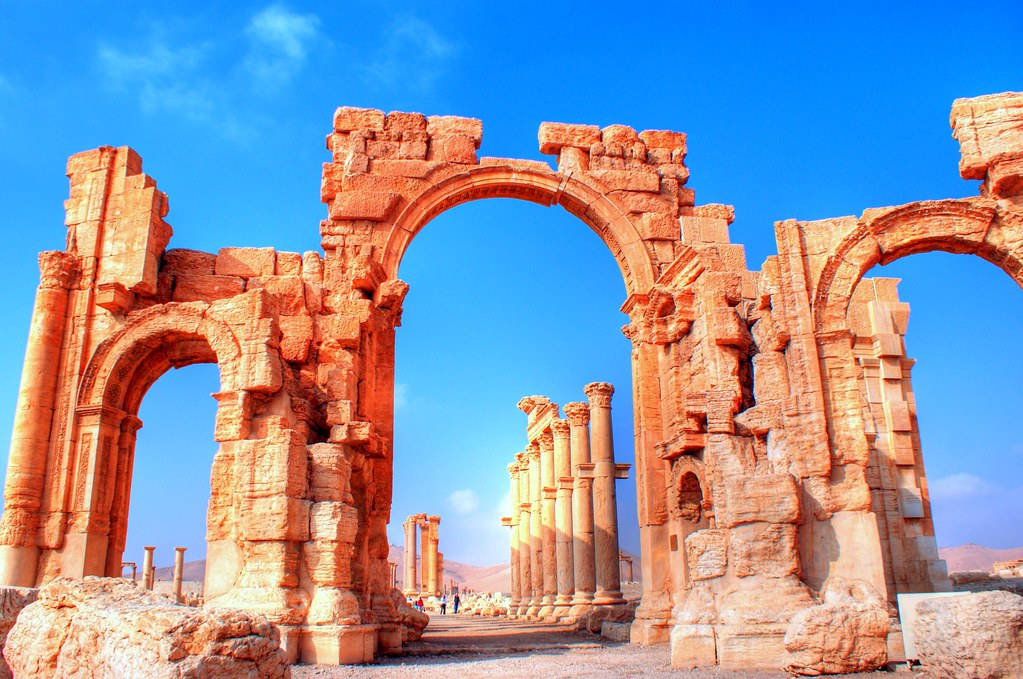 A Historic Archway In Palmyra Wallpaper