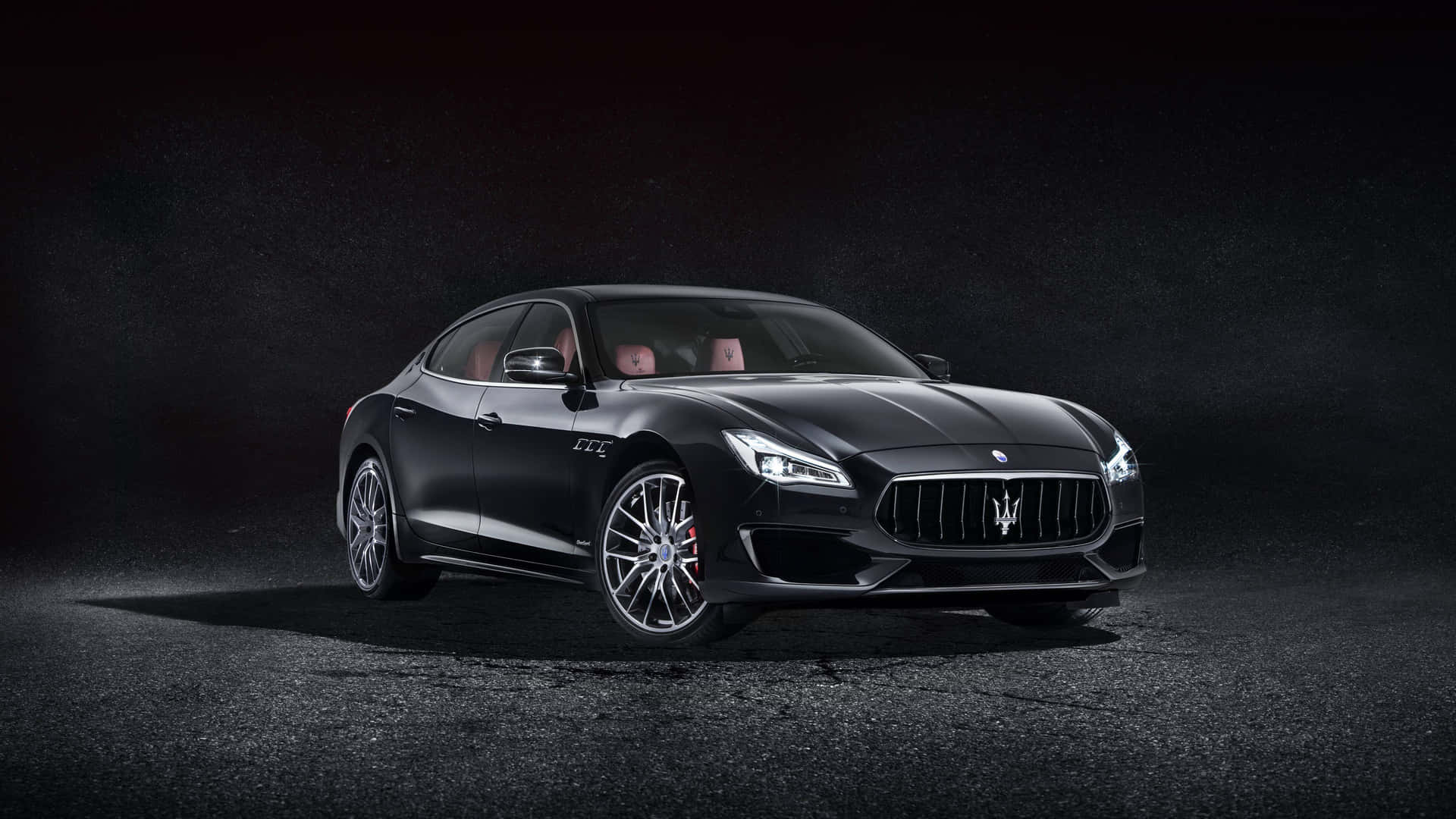 A Lavish Driving Experience - The Maserati Granturismo Wallpaper