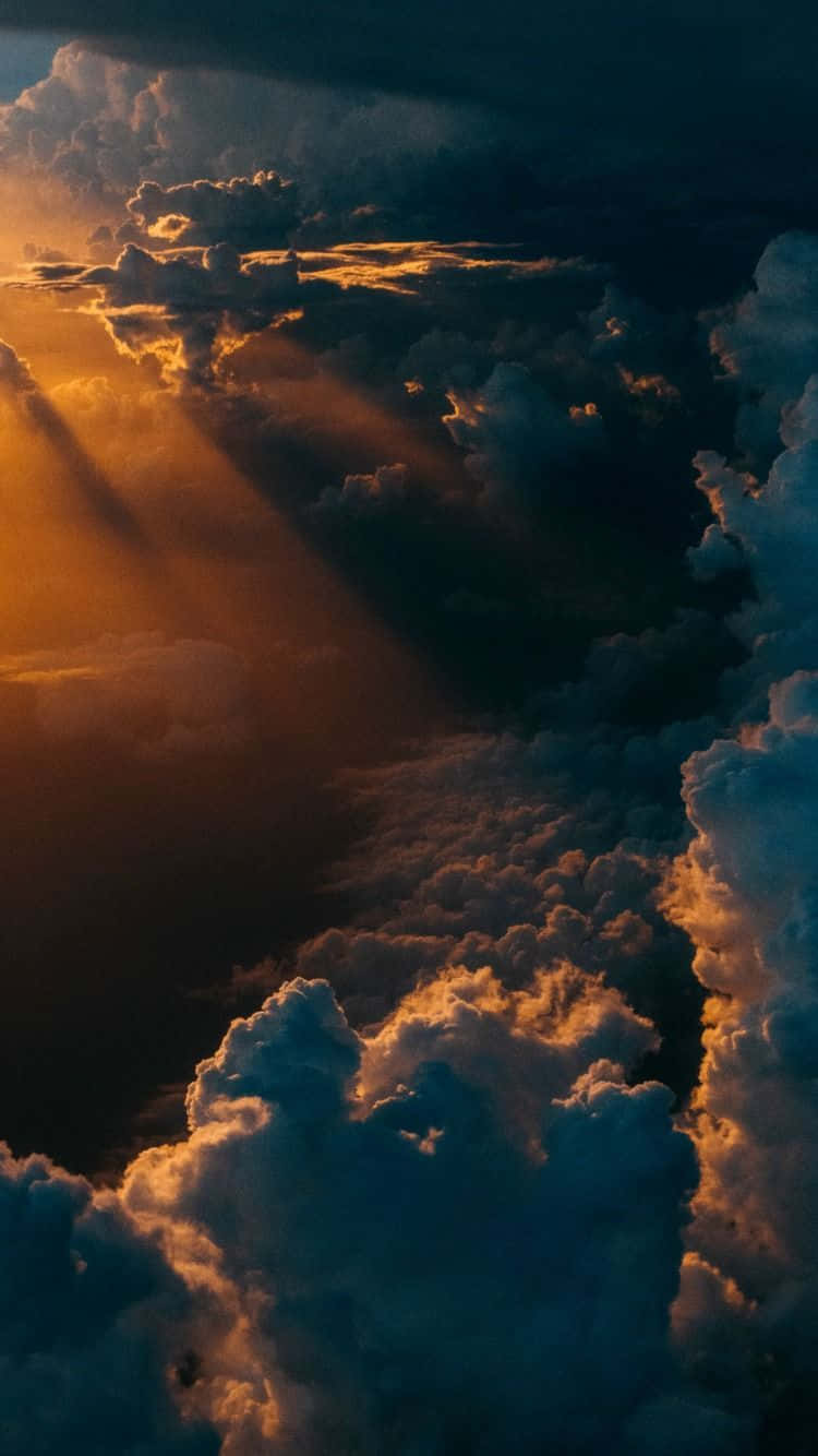A Majestic View Of The Heavenly Sky Wallpaper