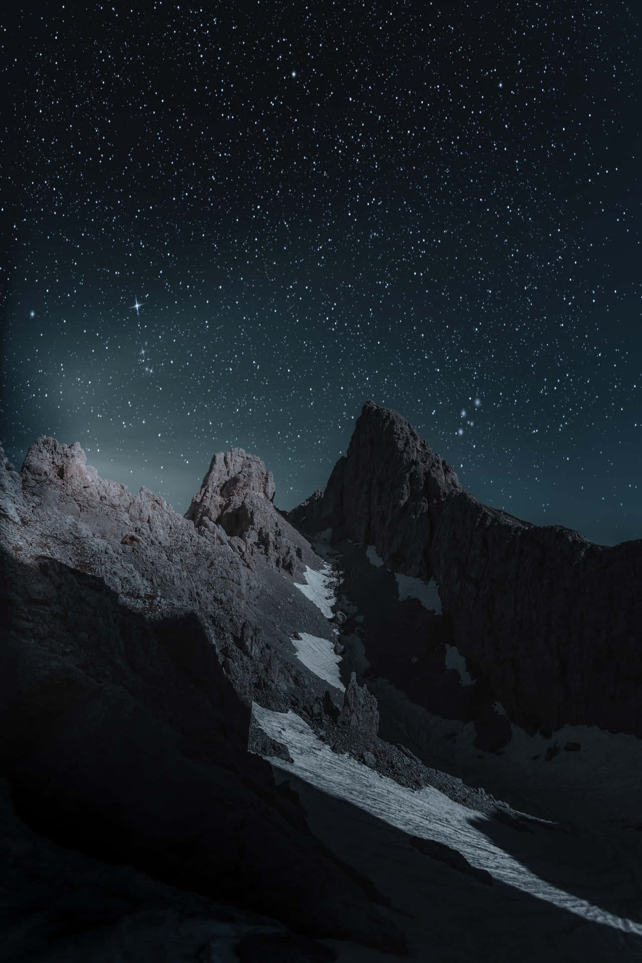 A Mountain Taken By A Handy Photographer Wallpaper