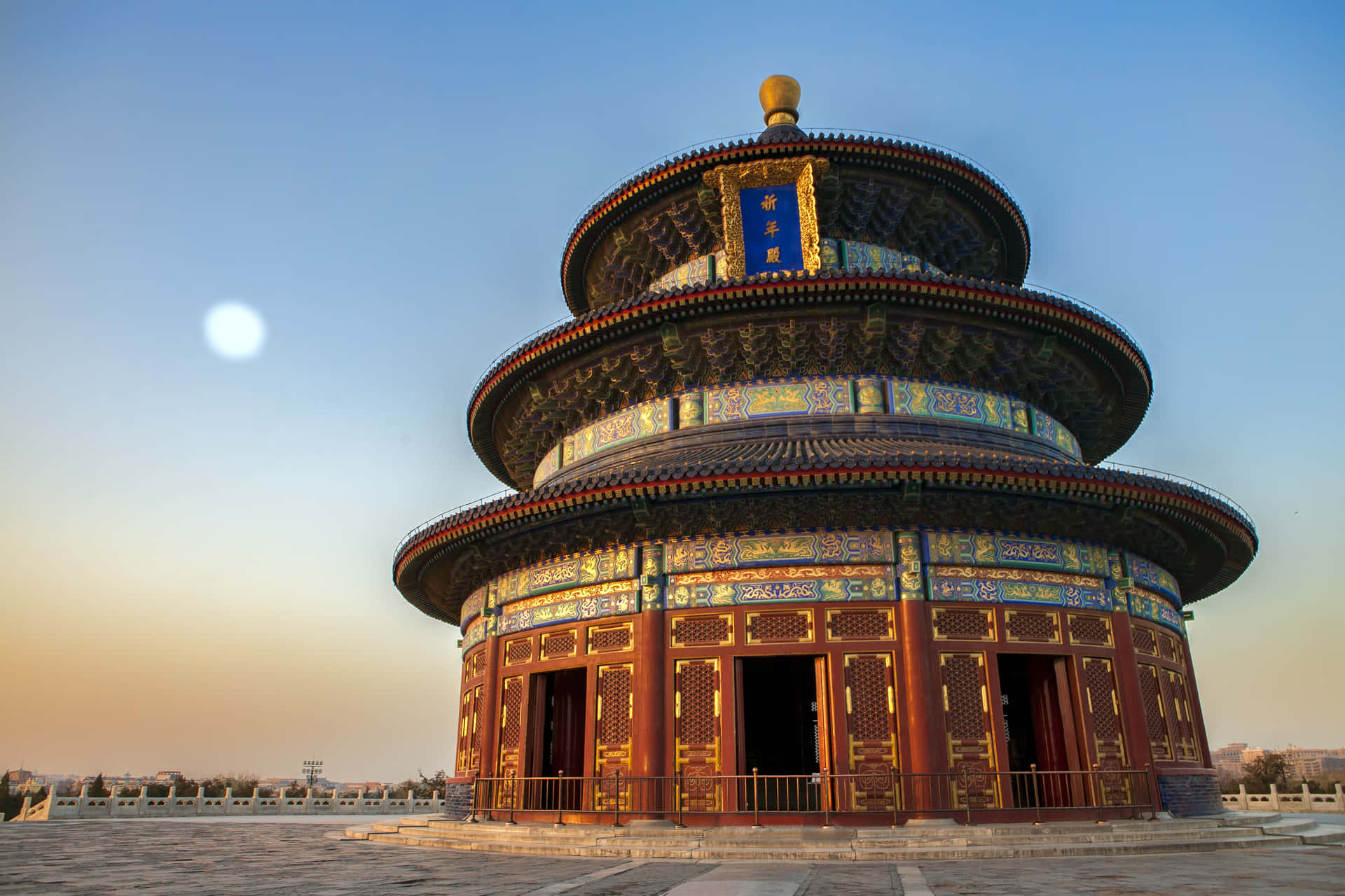A New Moon Above The Temple Of Heaven Wallpaper