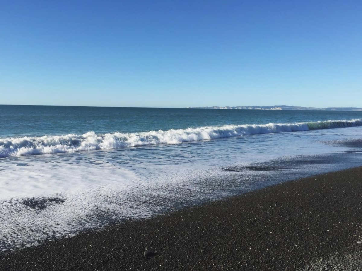 A Panoramic View Of The Art Deco Town, Napier In New Zealand. Wallpaper