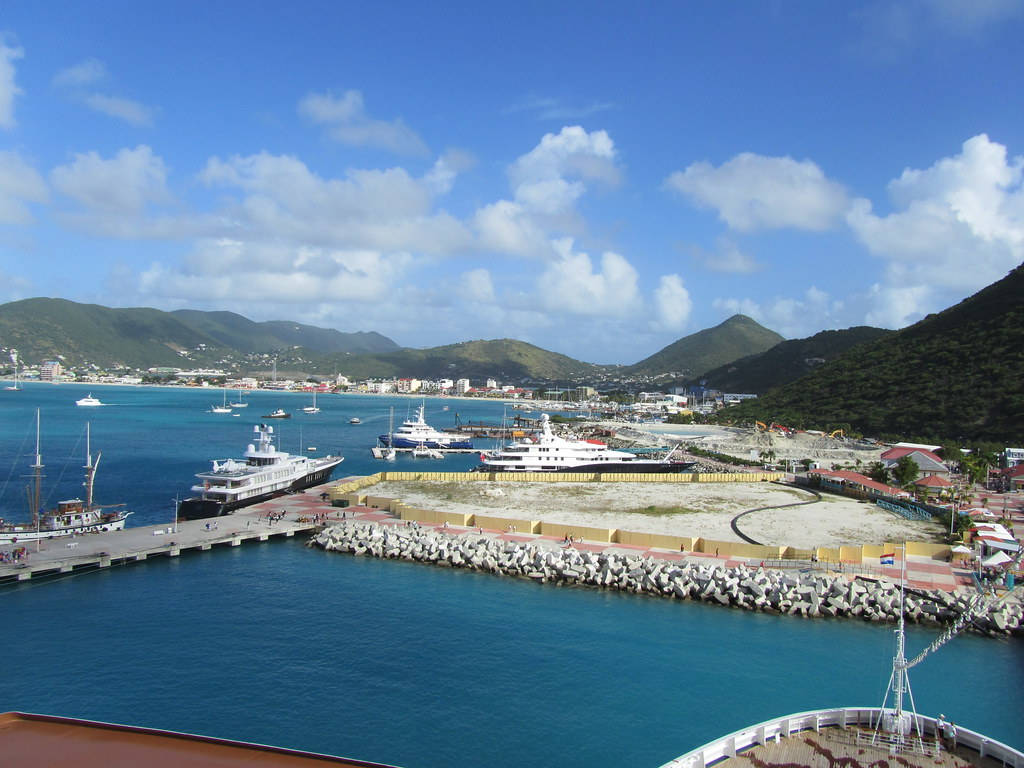 A Pier In Sint Maarten Wallpaper