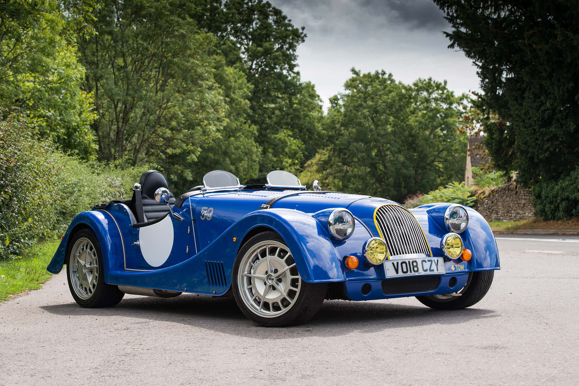 A Superb Display Of British Craftsmanship - Morgan Plus 8 Wallpaper