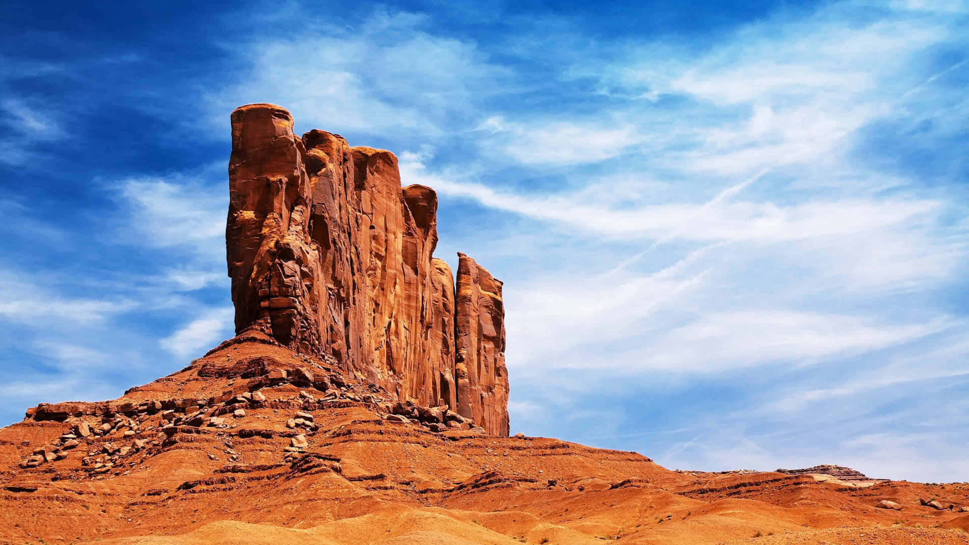 A Tranquil Desert Under The 4k Skies Wallpaper