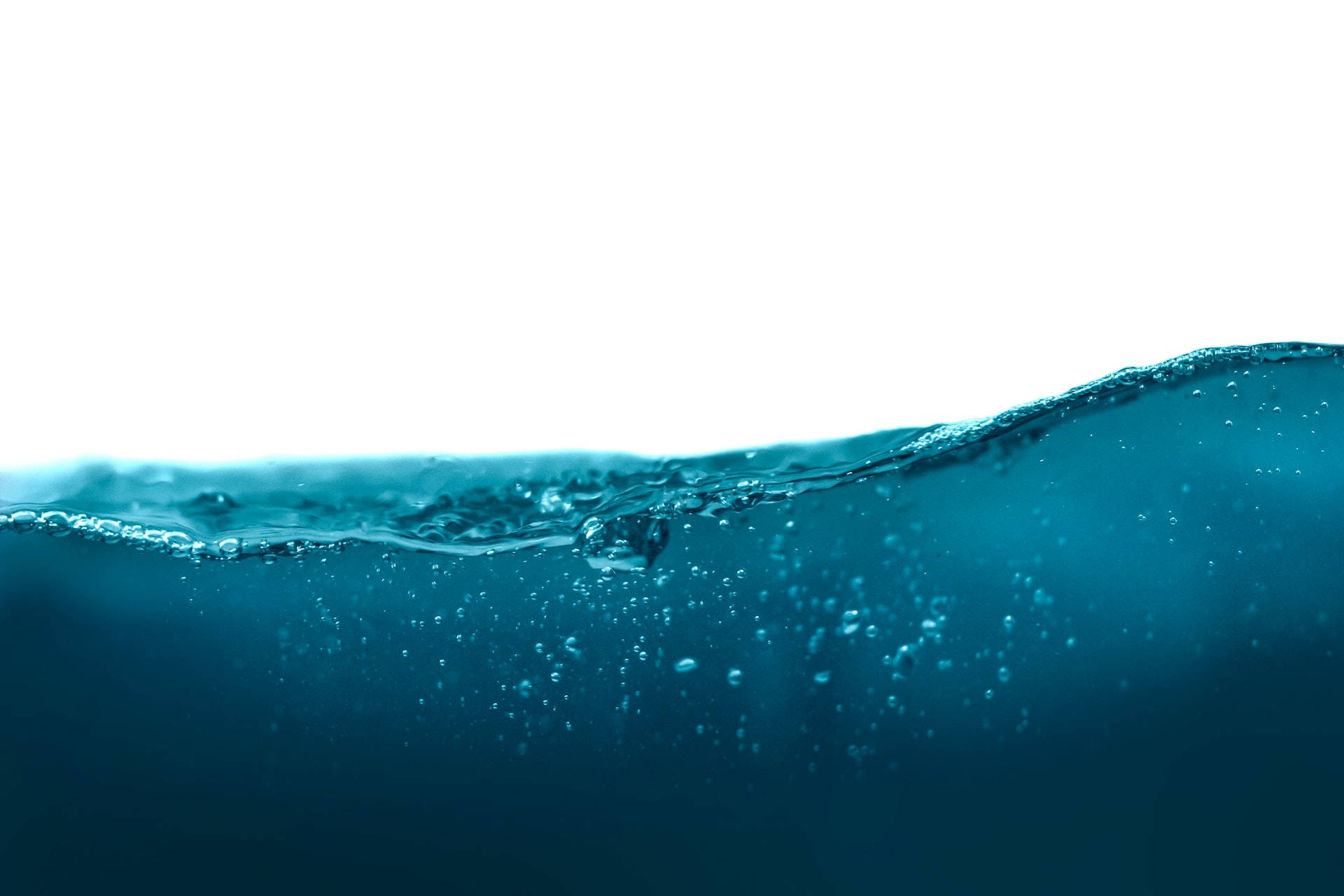 A Wave Of Moving Water Wallpaper