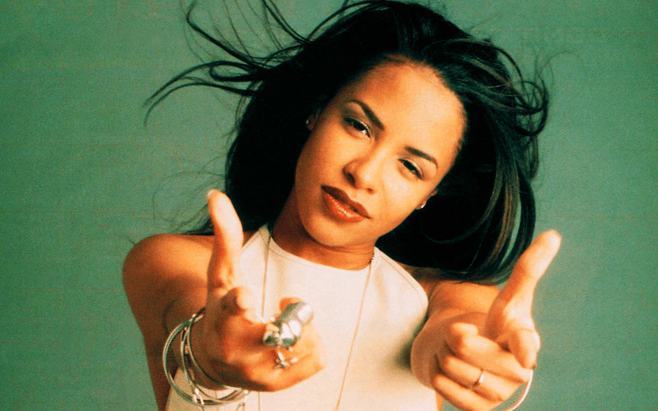 R&blegende Aaliyah Wallpaper
