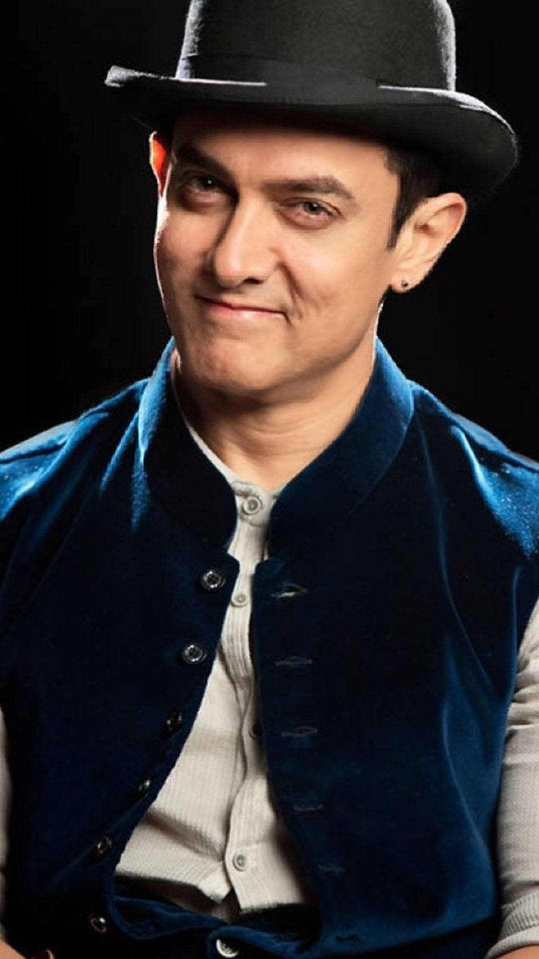 Aamir Khan Portrait Image Wallpaper