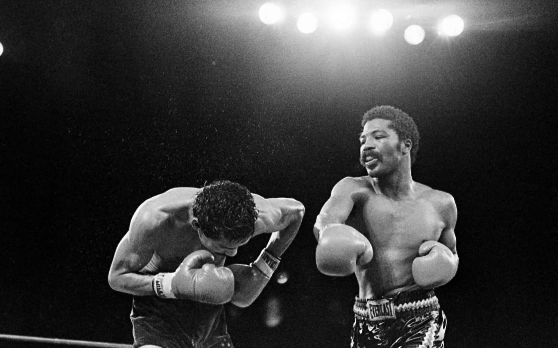Aaro Pryor Punched Alexis Arguello Wallpaper