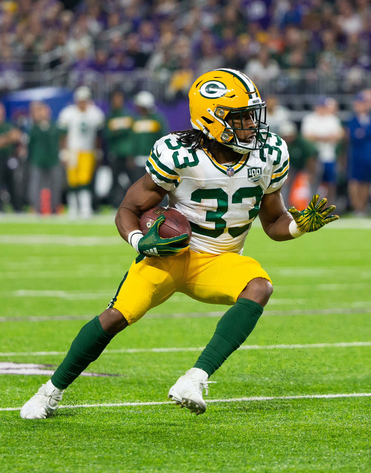 Aaron Jones - Green Bay Packers Running Back Wallpaper