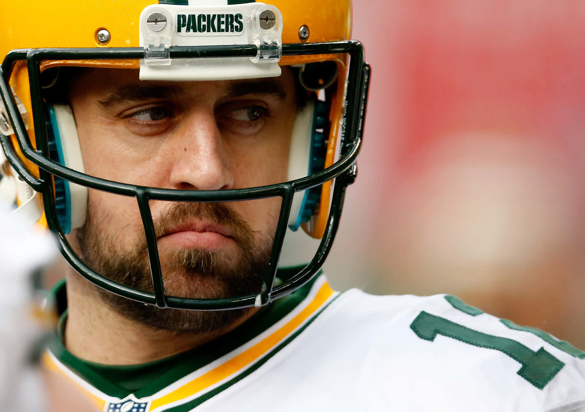 Green Bay Packers QB Aaron Rodgers Passing the Ball