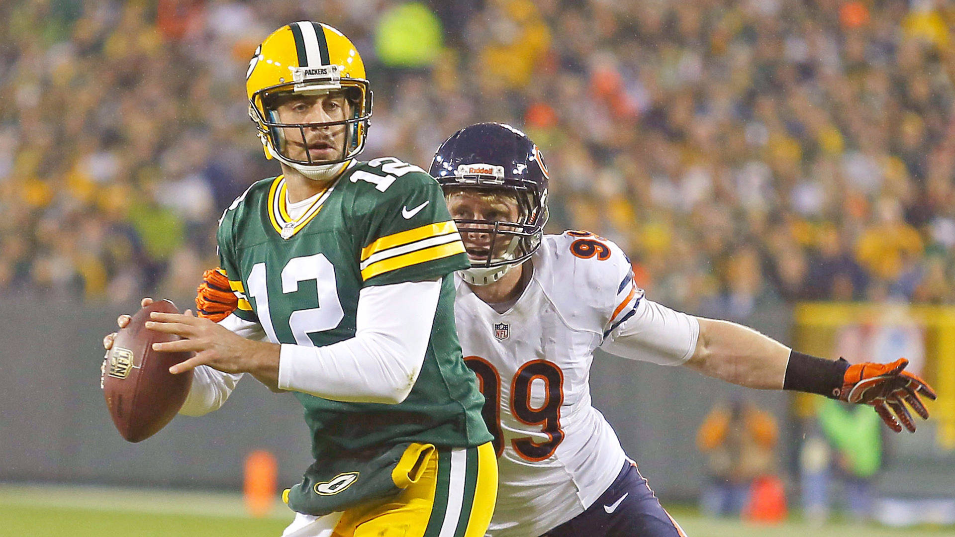 Aaron Rodgers Packers Vs Chicago Bears Wallpaper
