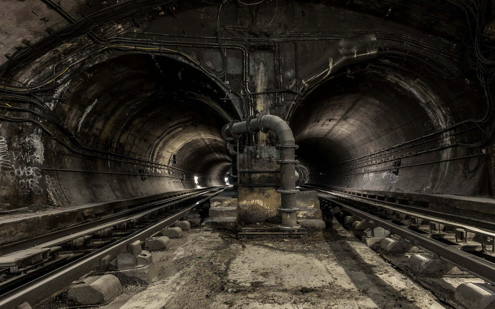 Abandoned_ Subway_ Tunnel_ Darkness Wallpaper
