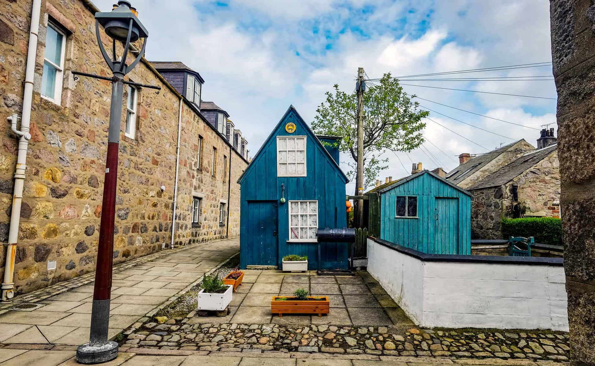 Aberdeen Quaint Blue House Cobbled Street Wallpaper