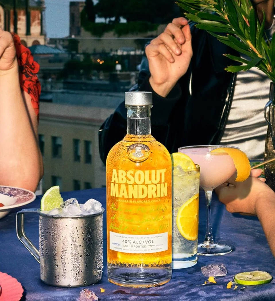 Absolut Mandarin Vodka And Icy Lemon Cocktail Wallpaper