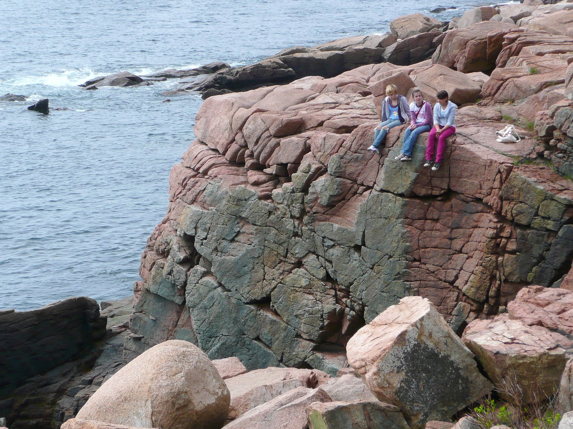 Scoglieredi Granito Del Parco Nazionale Di Acadia Sfondo